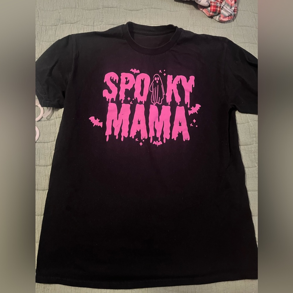 Spooky Mama Black T-Shirt with Pink Print